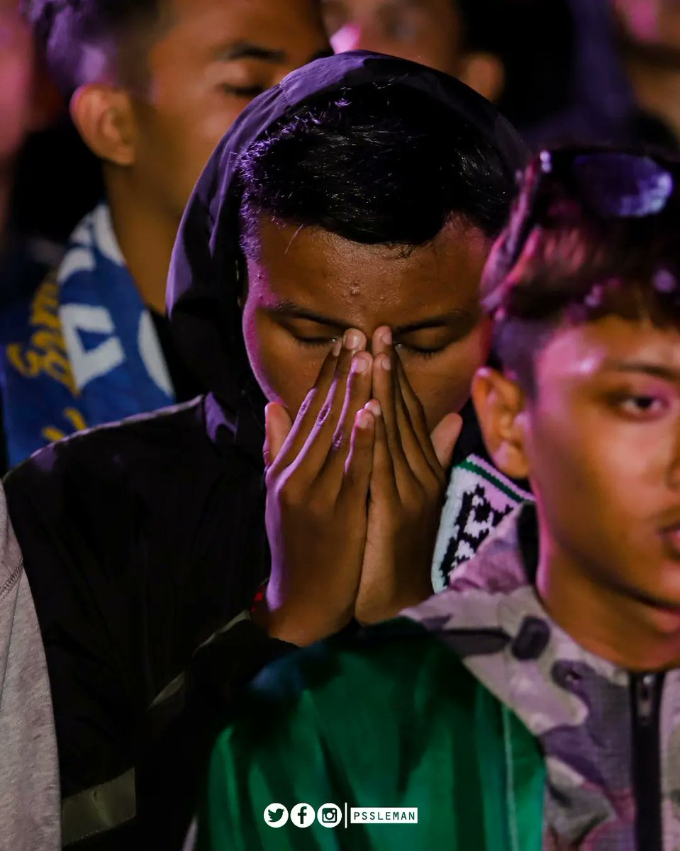 PSSleman's tweet photo. Dari Sleman untuk Kanjuruhan.

Mendoakan mereka yang menjadi korban, dan memperjuangkan pengusutan tragedi kelam di Kanjuruhan. https://t.co/dYX1XhHTqg