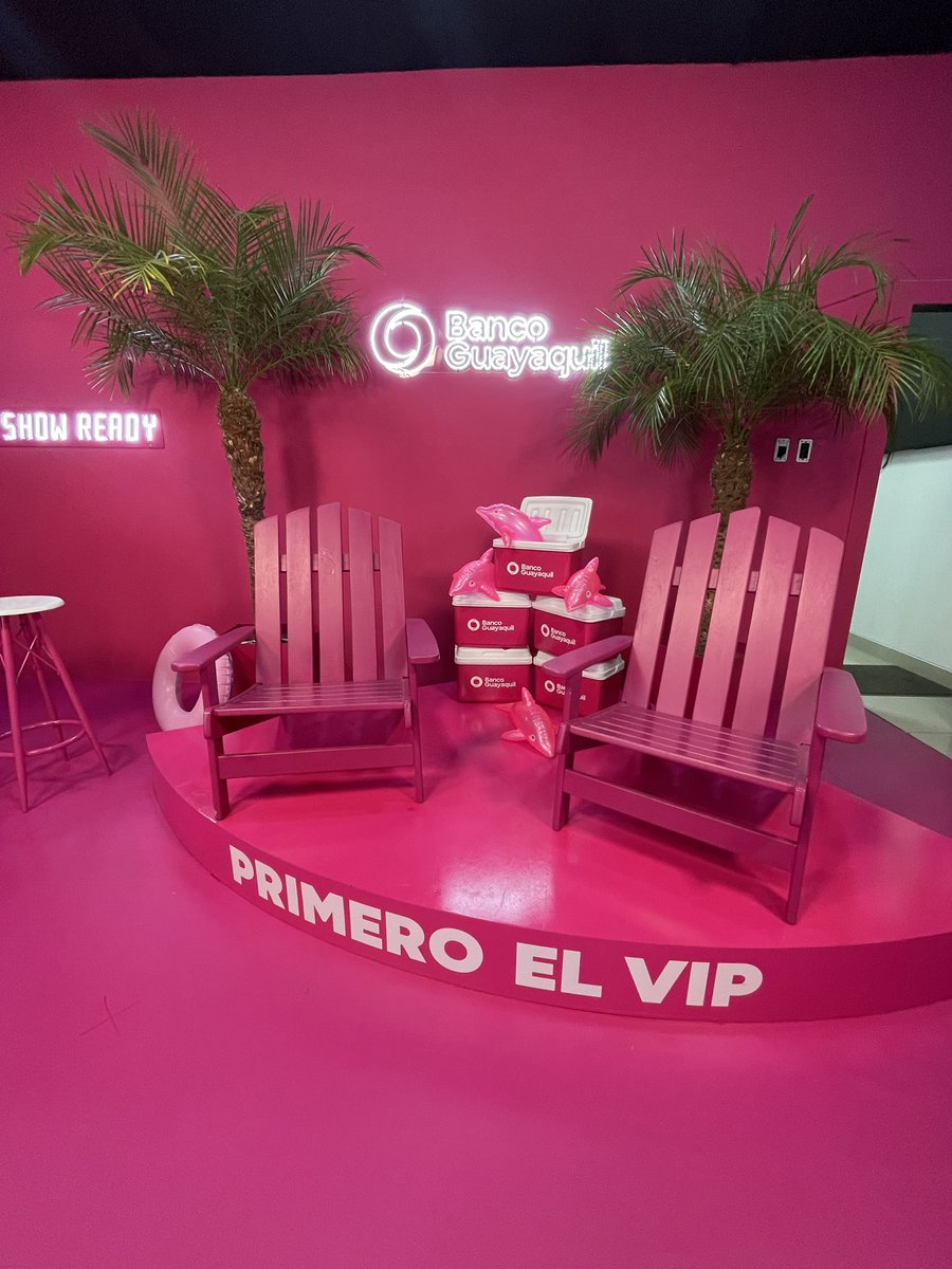 juancarreno_'s tweet photo. pilas amigos ya estamos con @mariagratziad listos para el sorteo de esta noche de las entradas de #PrimeroElVIP de @BancoGuayaquil así que los espero conectados a las 8:00pm para conocer a los ganadores de esta noche🐰🐰 https://t.co/nJt6C2qZSL