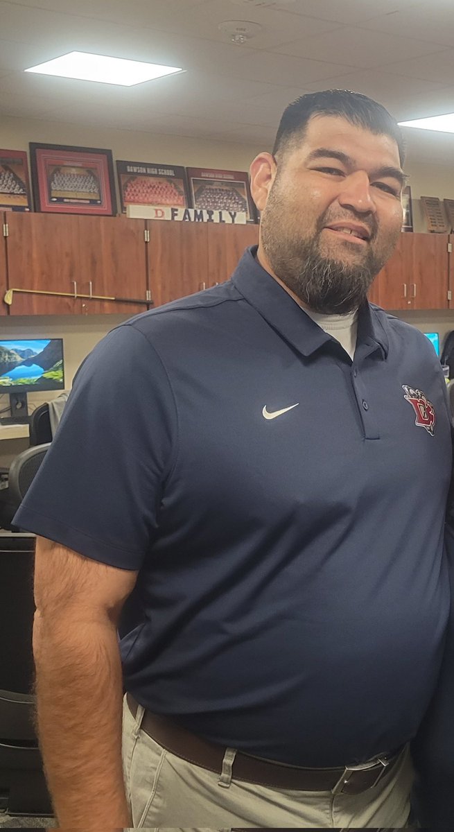 daisy15512002's tweet photo. Happy National Coaches Day!
Your a great Coach! 
@CoachGarcia51 https://t.co/i7lzecAwrv