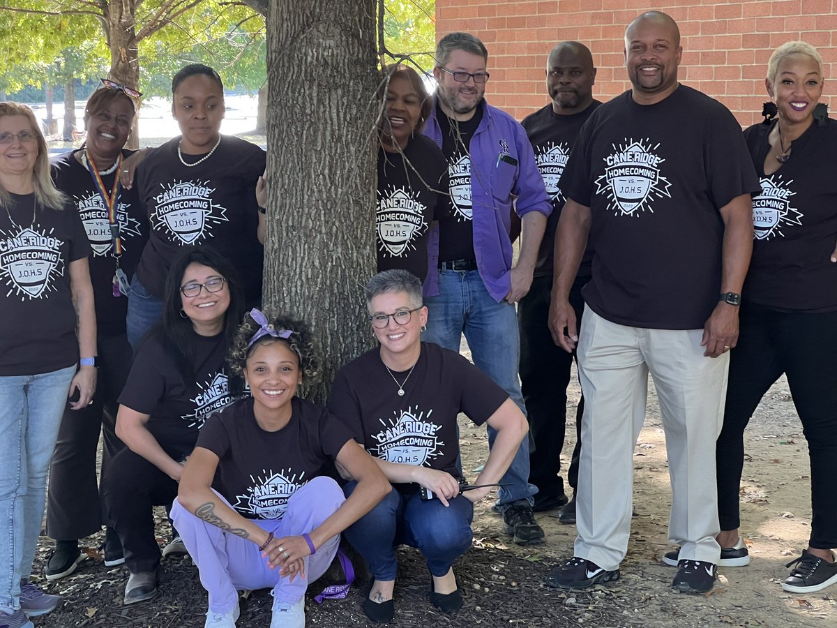 therealDrHoward's tweet photo. @CaneRidgeHS is expanding we will miss our #trees #ouradminrocks #purplepride #ravennation 💜@msimms03 @Crcarter422 @MyFutureMyWay @MetroSchools @MNPSSoutheast 🌳 https://t.co/quK0jT6RkZ