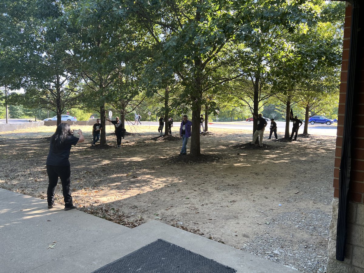 therealDrHoward's tweet photo. @CaneRidgeHS is expanding we will miss our #trees #ouradminrocks #purplepride #ravennation 💜@msimms03 @Crcarter422 @MyFutureMyWay @MetroSchools @MNPSSoutheast 🌳 https://t.co/quK0jT6RkZ