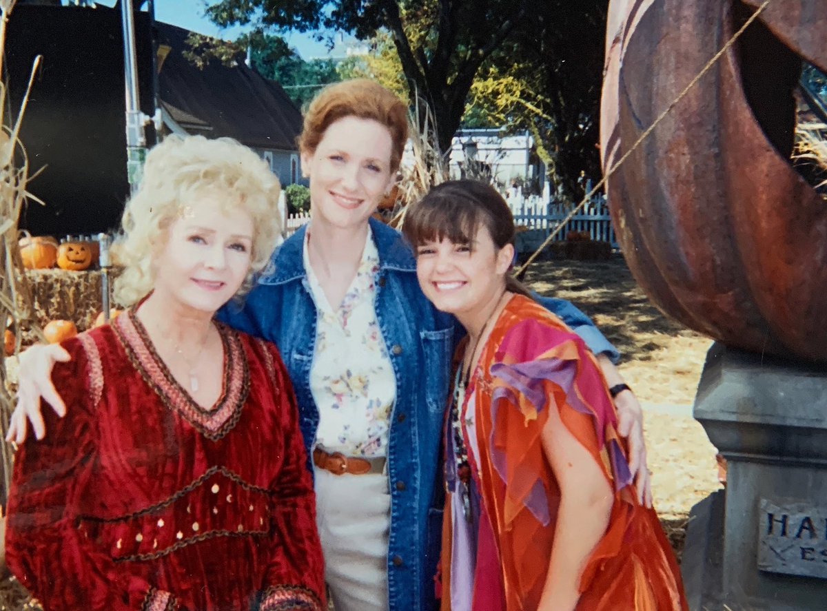 A #throwbackthursday post dedicated to #halloweentown just feels right in October, ya know? 😏🎃I love this pic of the three generations of Cromwell witches that @Heyjude629 sent me. The days on set with Debbie were always filled with joy and laughter ❤️#tbt