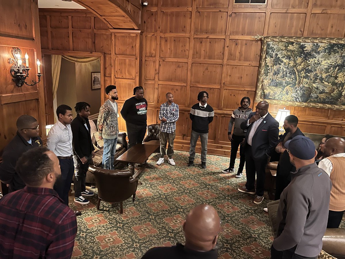 @DoveSoars @SteveVassor <a href="/Little1971Kelly/">Kelly little</a> <a href="/1965Nupe/">Ron Walker</a> @ants012369 @TramainCrawford <a href="/maininitiative/">Jasmin L. Spain, M.Ed.</a> <a href="/TMLAcademy/">TMLAcademy</a> @Wizdomisms