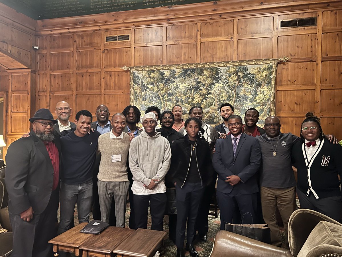 RevMentor's tweet photo. @DoveSoars @SteveVassor @Little1971Kelly @1965Nupe @ants012369 @TramainCrawford @maininitiative @TMLAcademy @Wizdomisms https://t.co/UwF0vcrA4V