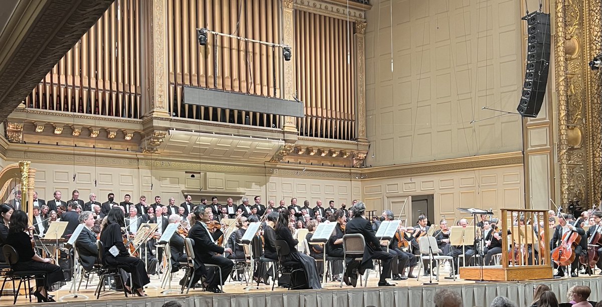 Big crowd on stage tonight for ⁦<a href="/BostonSymphony/">Boston Symphony</a>⁩ performance of Bernstein’s Chichester Psalms!