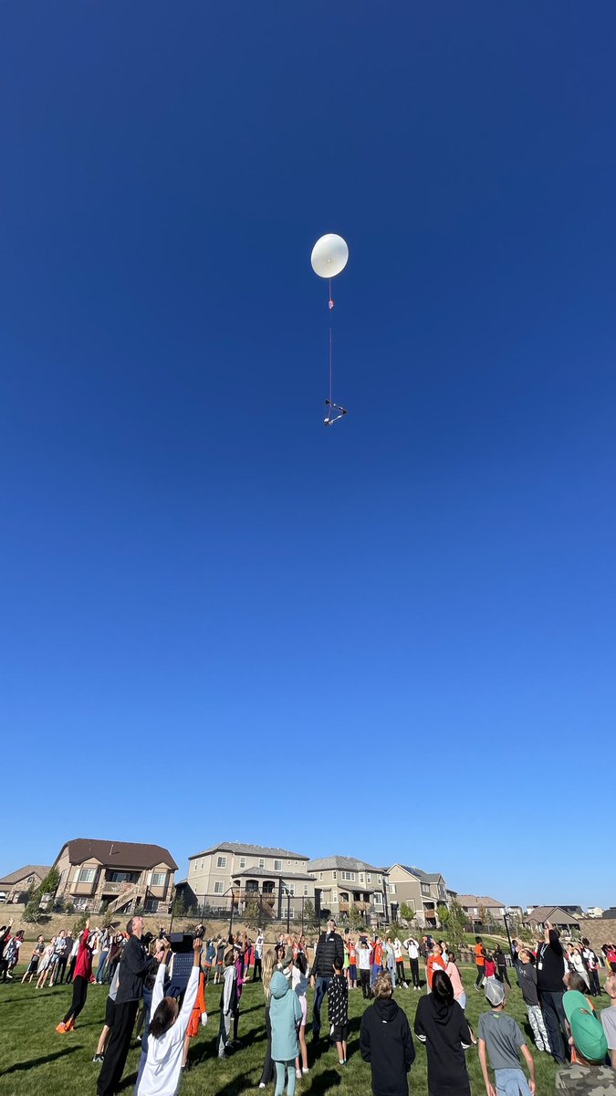 Launched experiments to near-space with Woodland Elementary 5th graders!
