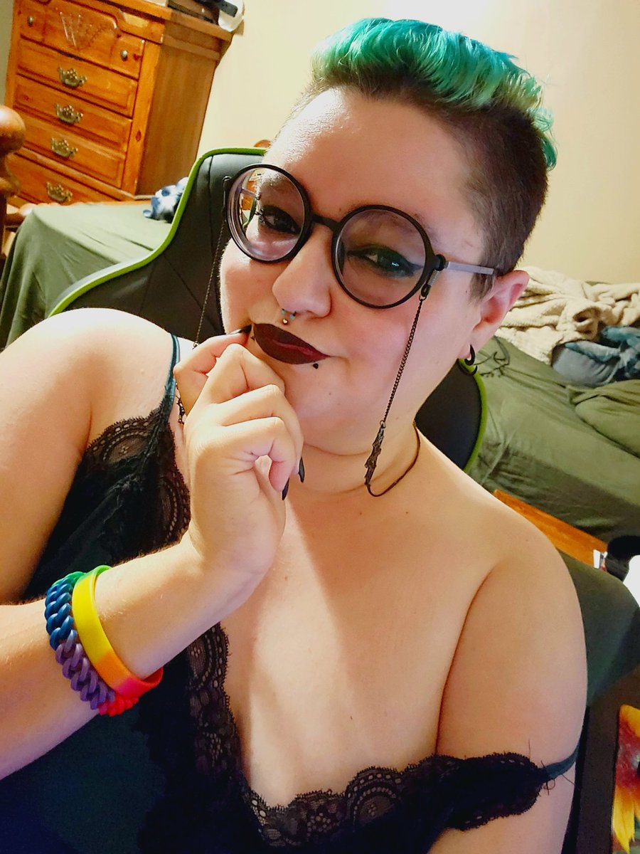 Good evening darlings