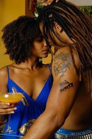 All she wants is some Rasta loving 💚