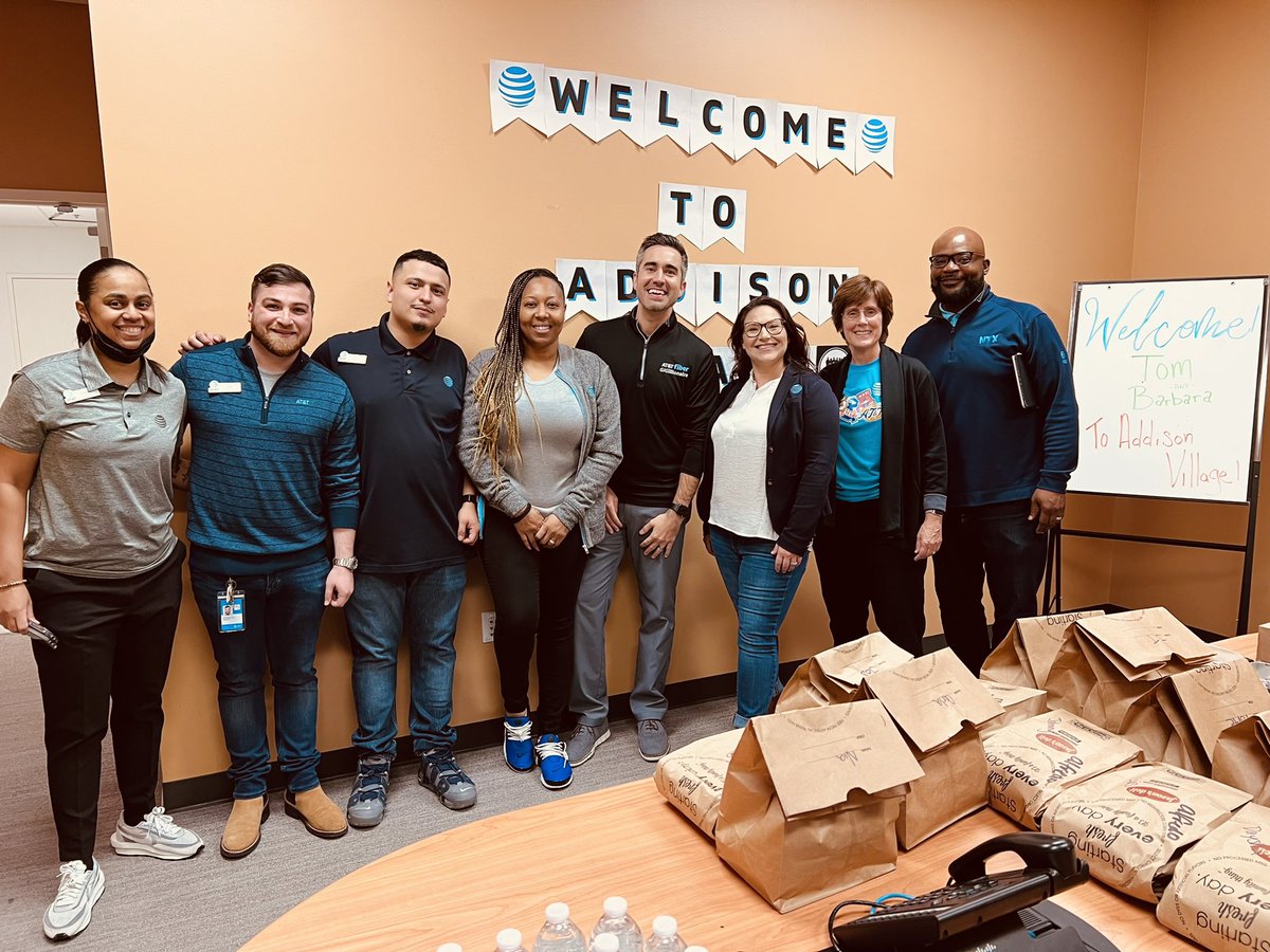 StacieMcGraw's tweet image. What an amazing experience we all had for #SCEF2022 at the Addison location! We got some incredible insight from our VP’s @TomMonahan10  and Barbara that got to visit today! Thank you to the Addison team for hosting us.@TheRealJTNTX @JSmthNTX @Angelinemiguel1 @LynetteMAguilar