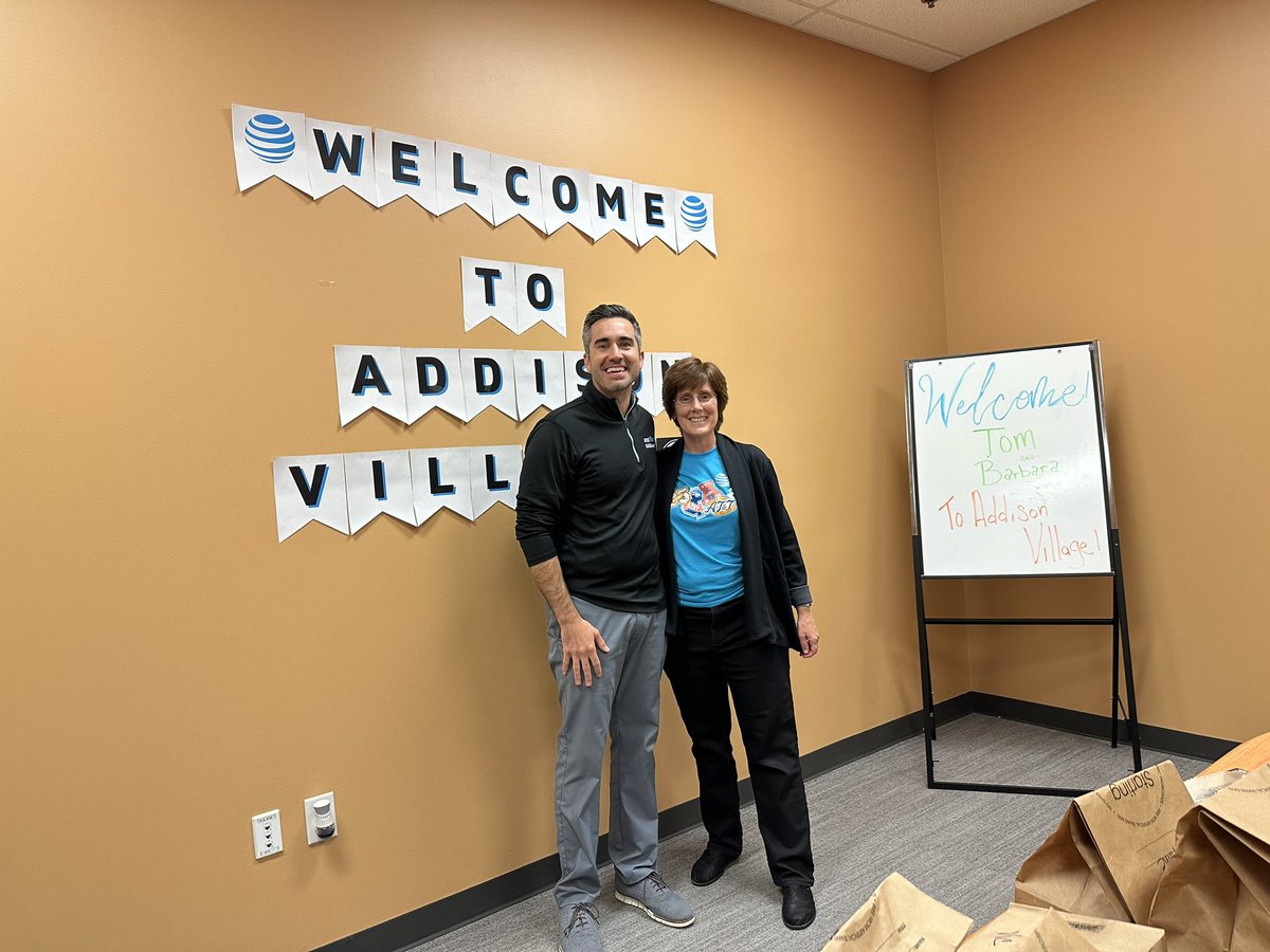 StacieMcGraw's tweet image. What an amazing experience we all had for #SCEF2022 at the Addison location! We got some incredible insight from our VP’s @TomMonahan10  and Barbara that got to visit today! Thank you to the Addison team for hosting us.@TheRealJTNTX @JSmthNTX @Angelinemiguel1 @LynetteMAguilar