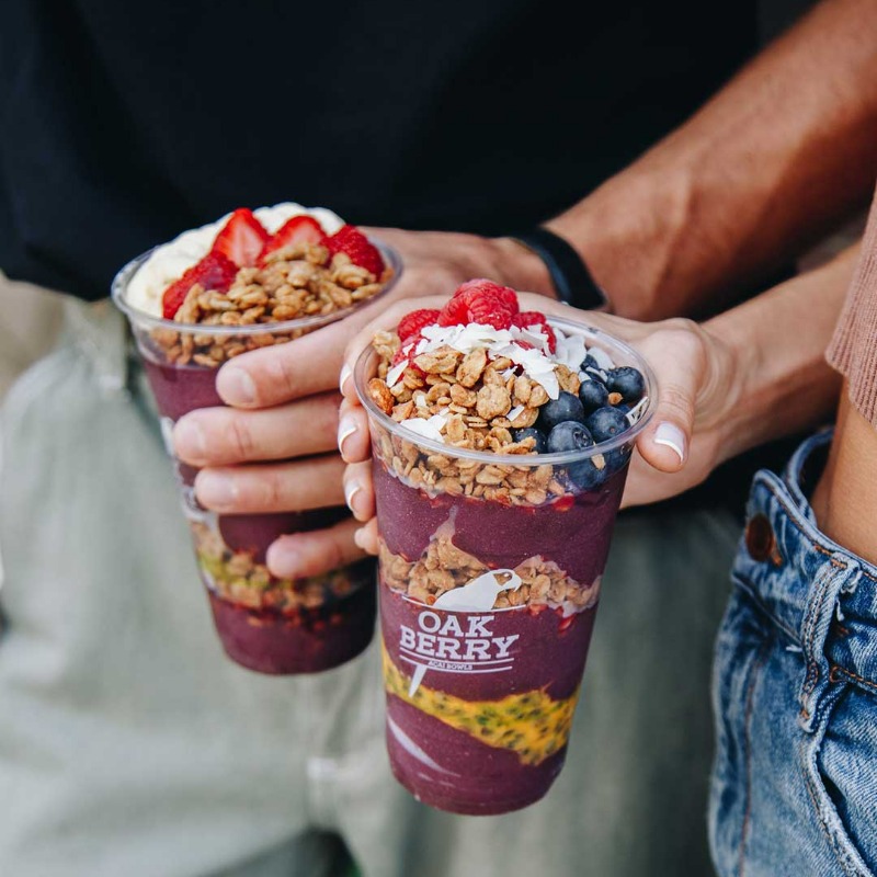 VisitSouthBank's tweet photo. 🫐 Healthy fast food new to South Bank, @oakberryacai serves 100% organic, vegan acai directly from Brazil. Located at the top of Stanley Street Plaza diagonally across from the Plough Inn. #visitsouthbank #acai #oakberry #healthy #healthyfood https://t.co/kcpvVR3NfD