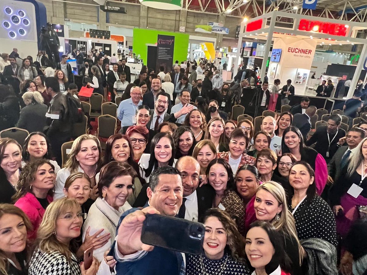 Agradecemos la invitación a la clausura de #ITMujeres de la Industrial Transformation MEXICO, en la fuimos testigos del crecimiento de participación y talento de las niñas y jóvenes guanajuatenses en la ciencia y la tecnología.