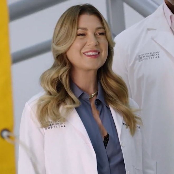 staywithgaetani's tweet photo. "the blue highlights your eyes"

Just here to parallel Derek Shepherd and Meredith Grey being chiefs of surgery. 

#GreysAnatomy https://t.co/kFPcL8RnQz