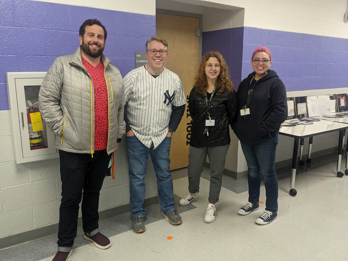 MrsOliverSCI's tweet photo. Our amazing teachers made the @howard_connect Public Display of Learning a reality for our families this evening. Thank you for all you do! https://t.co/3mhJ2zLSZA