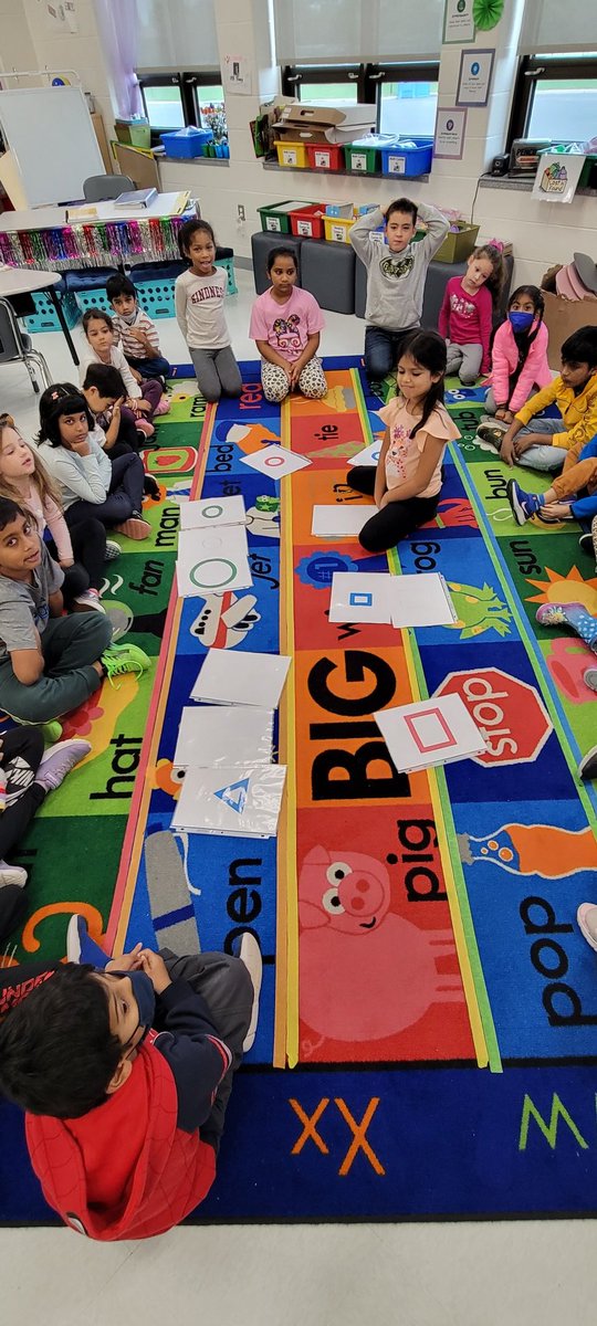 Launched our sorting unit this week! We practiced sorting and resorting while moving around the classroom.  #GoGPGators #mathrocks