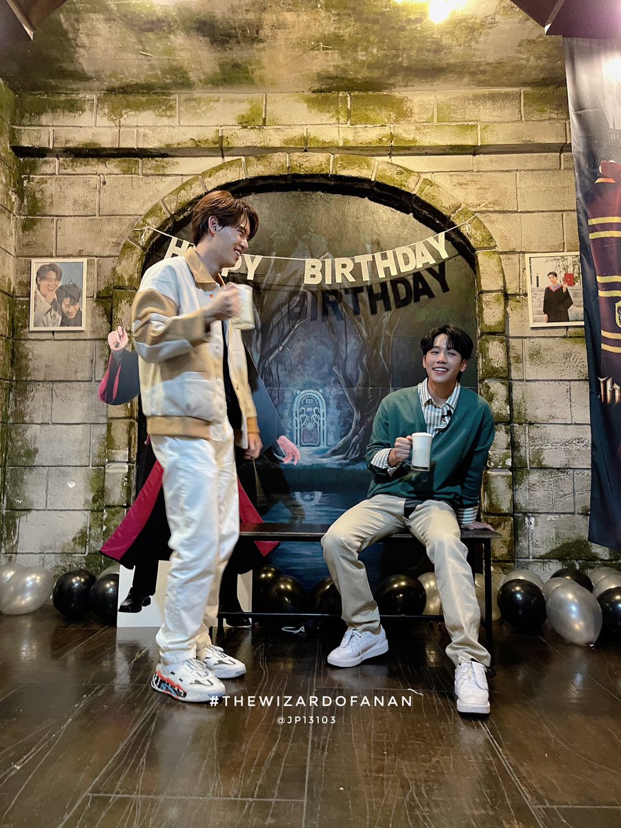 thewizardofanan's tweet photo. กูดสะมอนิ่งจ้าาาาา เริ่มต้นวันศุกร์ด้วยความสดใสแบบคู่รักคู่นี้นะค๊า
ย้ำเตือนกันอีกครั้งว่า วันนี้จะจับแจก สแตนดี้พี่หยิ่นพร้อมลายเซนแล้วน๊าาาา ใครยังไม่ได้โพสรูปที่มาแกล แล้วติดแทค #thewizardofanan นี้ ต้องด่วนแล้ววว บัลลี่ๆ
#yinyin_anw #warwanarat https://t.co/kCOBtiK9Nn