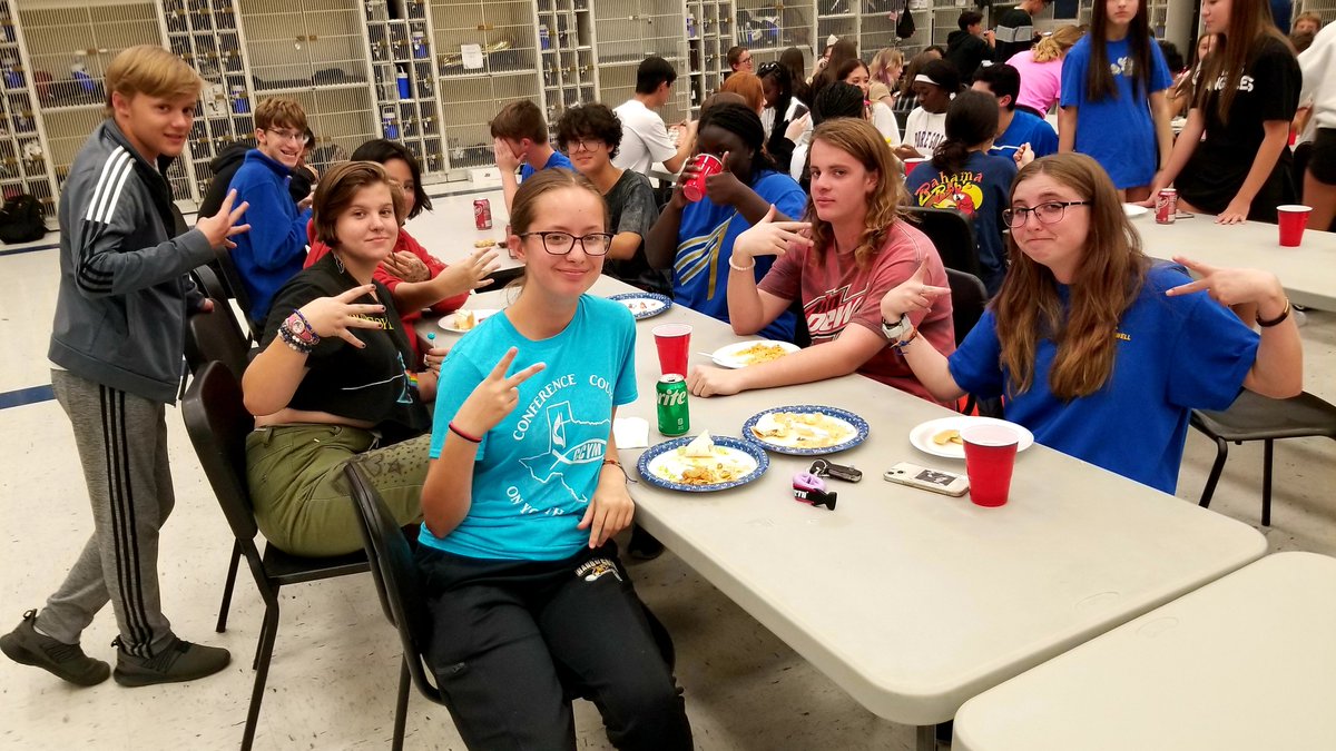 We 💙💛 our Pure Gold Dance Team!!! Thanks for inviting us to this week's team dinner! #CommUNITY <a href="/pgdtboswell/">Pure Gold Dance Team</a>