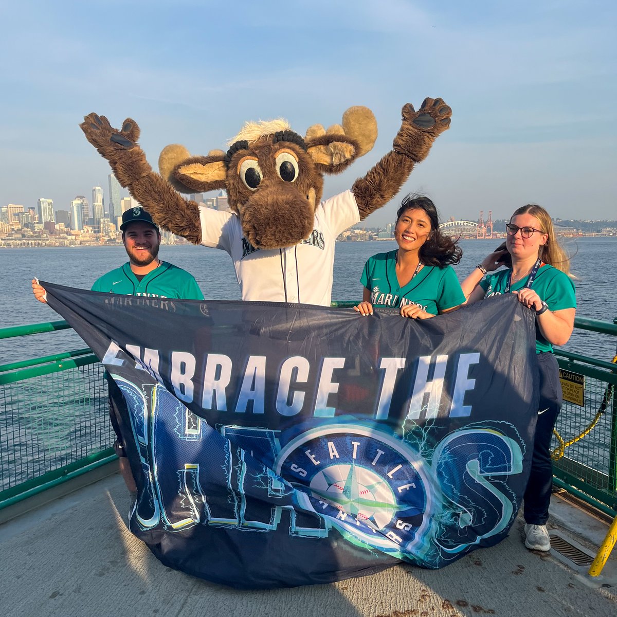 LET’S GOOOOOOO, SEATTLE!