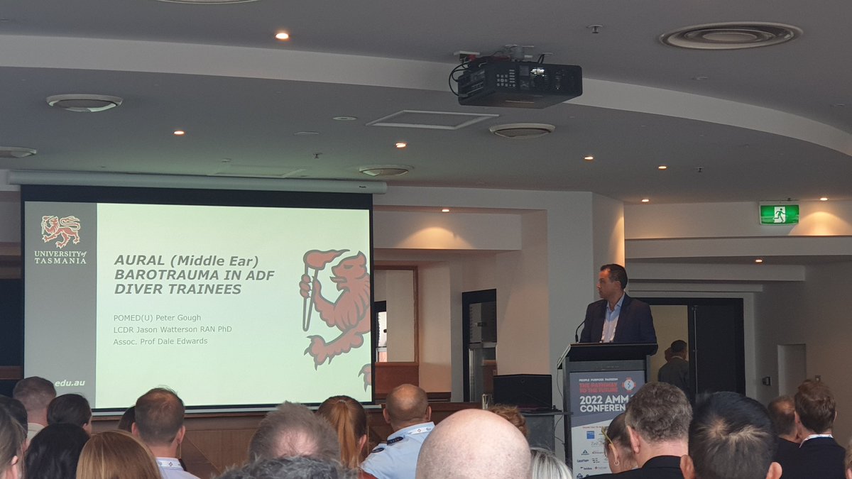 DaleGEdwards's tweet photo. LCDR Jason Watterson presenting on behalf of our #paramedicine honours student POMED Peter Gough. Pleased to have been involved in this first #RAN Paramedicine honours as POMED Gough's research supervisor #AMMA2022 https://t.co/ZPnEjO02BJ