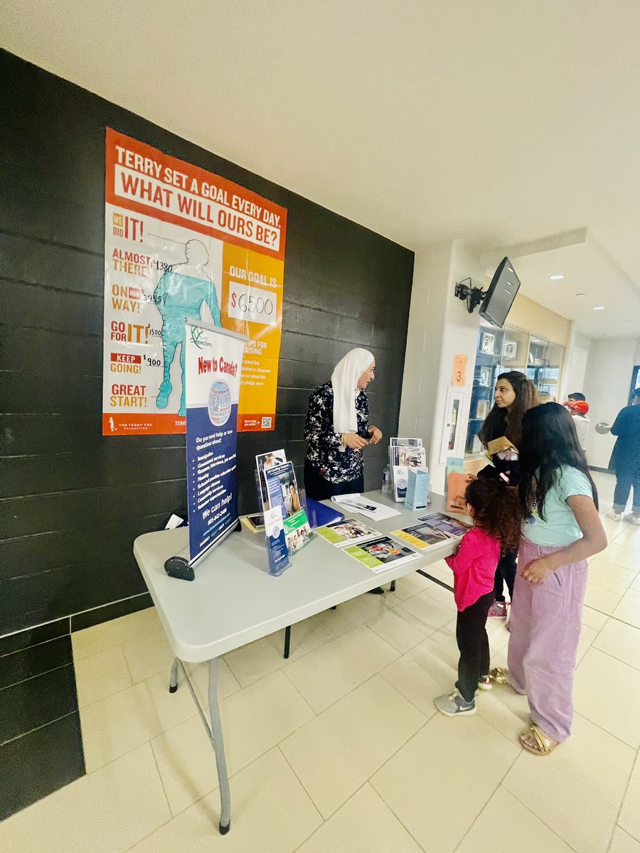 Ruby1Sidhu's tweet photo. Our very first DDW open house was a huge success! So amazing to see our wonderful families this evening 🙏🏽❤️@ddwhdsb https://t.co/41U5jlxOvI