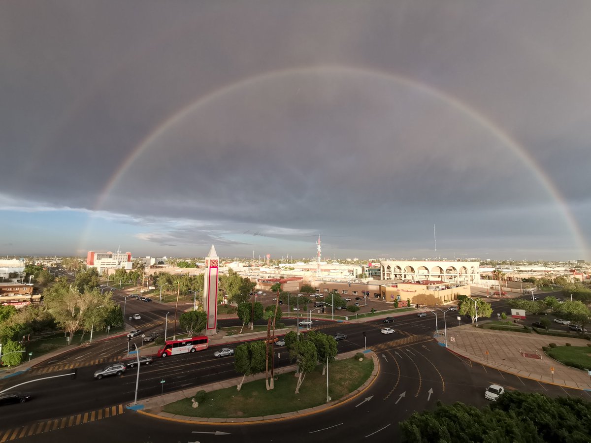 acevedo_krlos's tweet photo. Y después de ⛈️ llega 🌈 en #Mexical https://t.co/RAhVyGlnna
