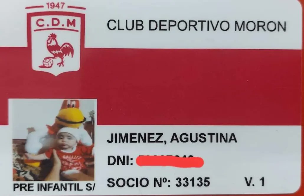 gastoncapurro's tweet photo. #MoronEsFamilia 

Bienvenidas las melli!!!
Sofia y Agustina Jimenez nuevas socias del Club Deportivo Moron
⚪️🔴⚪️ https://t.co/NYI3XOuDIb