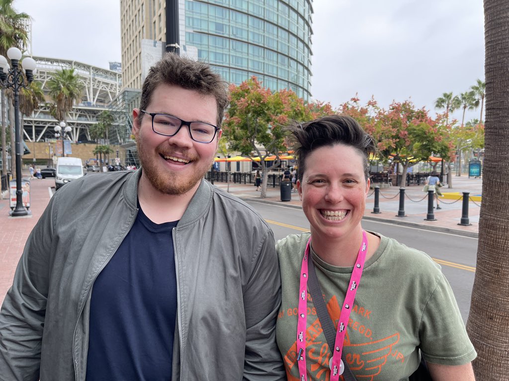Sketty1881's tweet photo. First! #fangirlmoments 
@WhippyNotPoopy https://t.co/zRk2tAi9mS