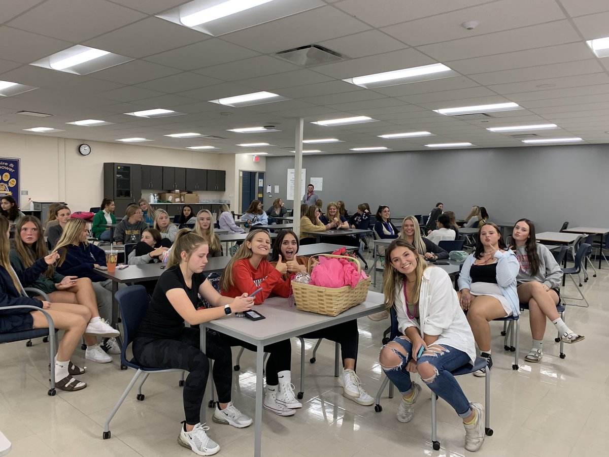 Glamour Gals OFHS tweet media