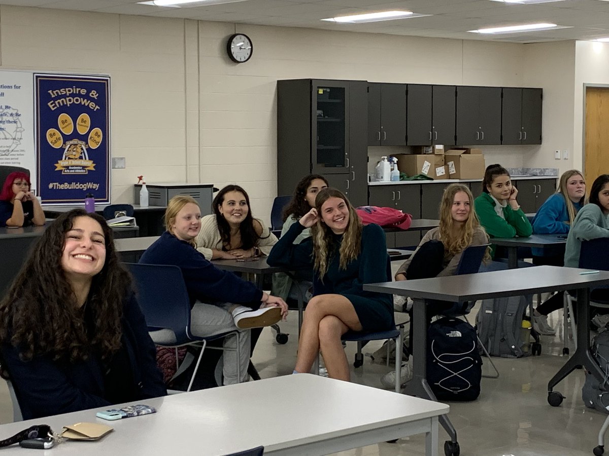 Glamour Gals OFHS tweet media