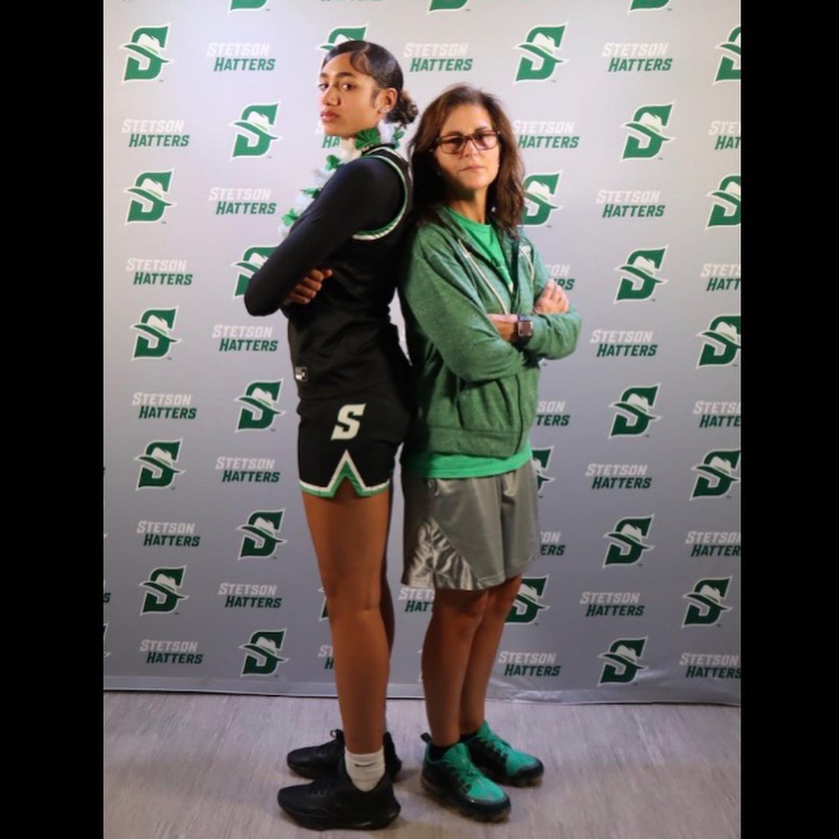 Committed!

🖤💚

#StetsonUniversity #Hatters #DeLand #Florida #ASun #CoachLynnMamaMiaBria