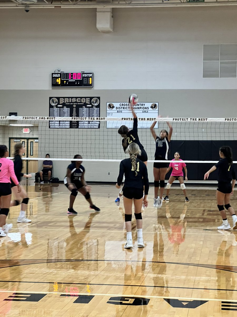 MrsCook_'s tweet photo. Congrats to our Briscoe 8A 🏐 team on finishing out district undefeated! These ladies beat Lamar tonight 25-15 and 25-19. We head into playoffs next week with a 5-0 record! Great job ladies! #RiseAsONE #PTN @briscoe_eagles @BJHAthletics @BJHGirlsAth @Foster_vball 🖤💛🦅 https://t.co/B62xRcDM6S
