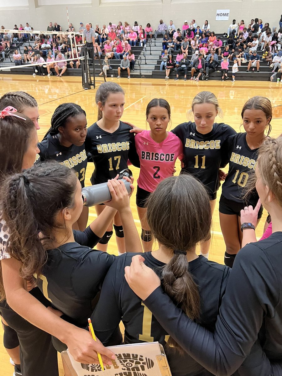 Congrats to our Briscoe 8A 🏐 team on finishing out district undefeated! These ladies beat Lamar tonight 25-15 and 25-19. We head into playoffs next week with a 5-0 record! Great job ladies! #RiseAsONE #PTN <a href="/briscoe_eagles/">Briscoe Junior High</a> <a href="/BJHAthletics/">Briscoe Athletics</a> <a href="/BJHGirlsAth/">BJHGirlsAthletics</a> <a href="/Foster_vball/">Foster Volleyball</a> 🖤💛🦅