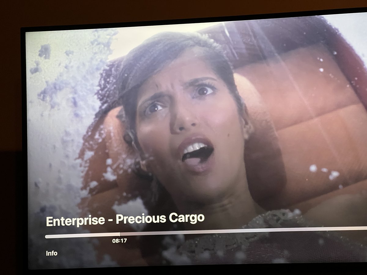 uselesstraffic's tweet photo. So I’m watching an episode of #StarTrekEnterprise from 2002 … and, surprisingly, @PadmaLakshmi is guest starring as angry, abducted royalty—what fun! Every scene she’s in, she tries to take charge. She even complains about food. Where have we seen that before?😀 @BravoTopChef https://t.co/hwQTLv7WOw