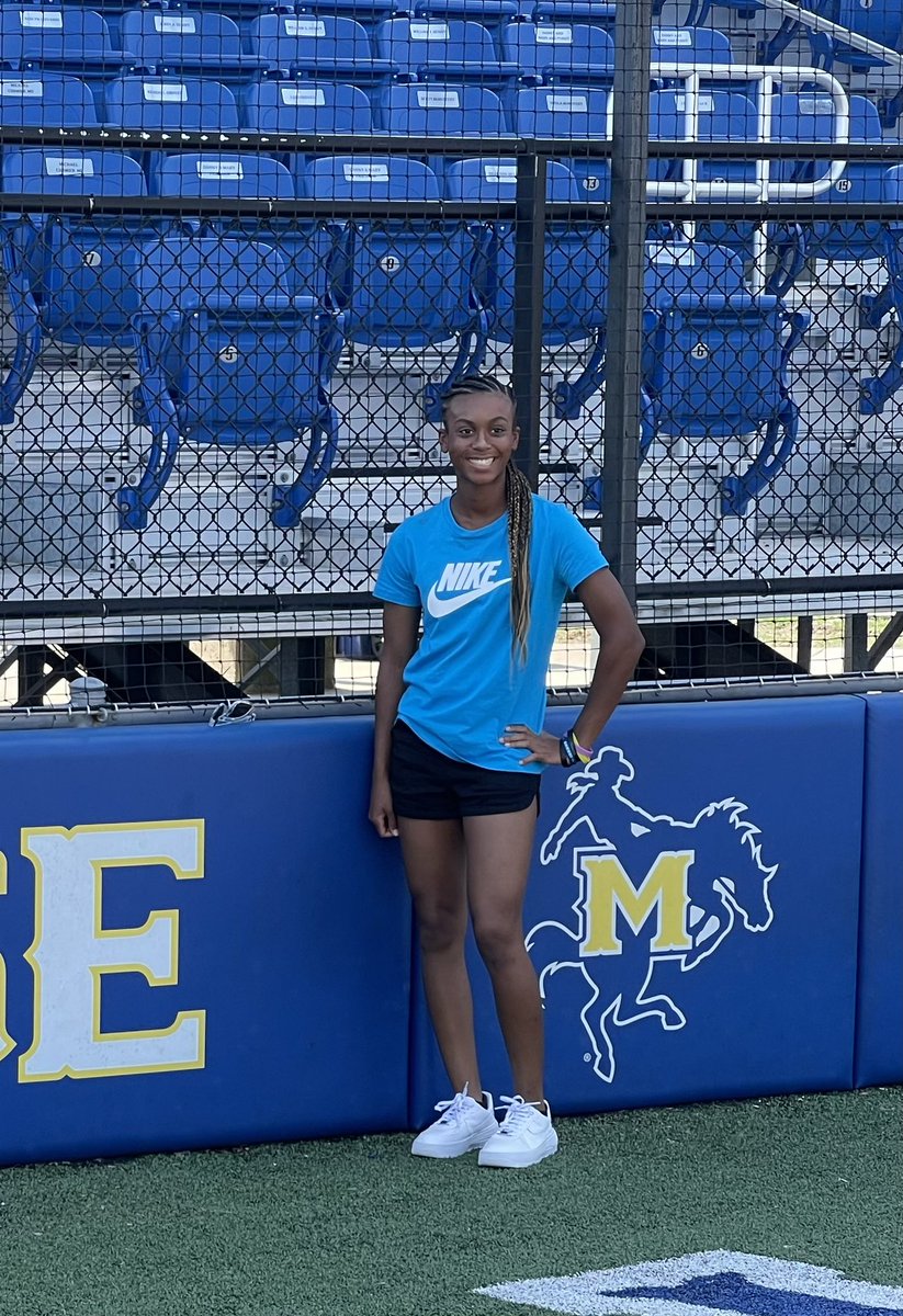 KChance2024's tweet image. GEAUX POKES!!!💙💛 @jlandreneau @ShellieLandry @CoriMcCrary
@ShelbiSunseri @coachbri15 @IGNR_18u @coachjrtorres @nmyers42 @CoachStaci_8 @lakeridgesb @ImpactGoldOrg @jazzvesely @Gosset41