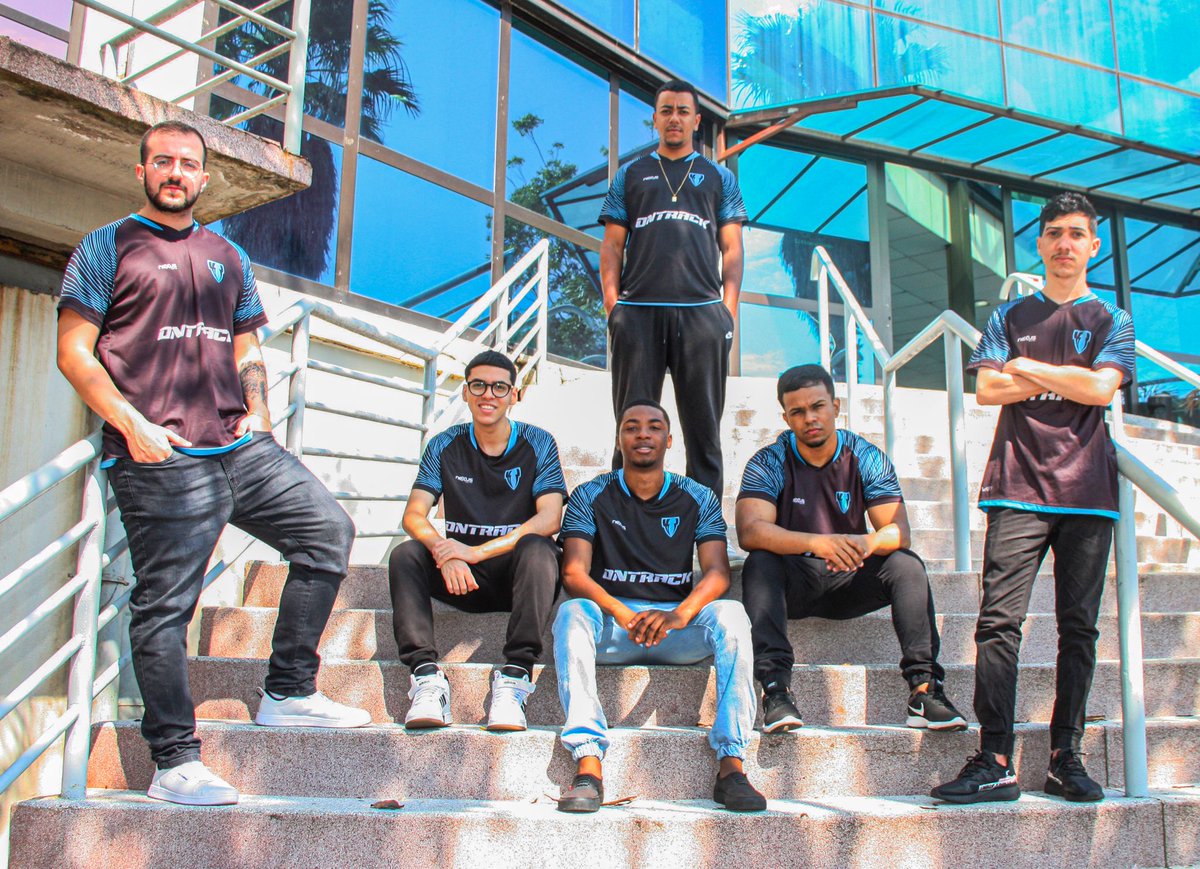 vincitgg's tweet image. PÉ DIREITO 🚀

GGWP 🆚 @ExtenzyGaming 

Concluímos por 2x1  

06x10 - Sub-base 
10x07 - México 
10x04 - Satélite 

Início positivo 🔫

CrossFire Regional Finals 🏆

#goVG