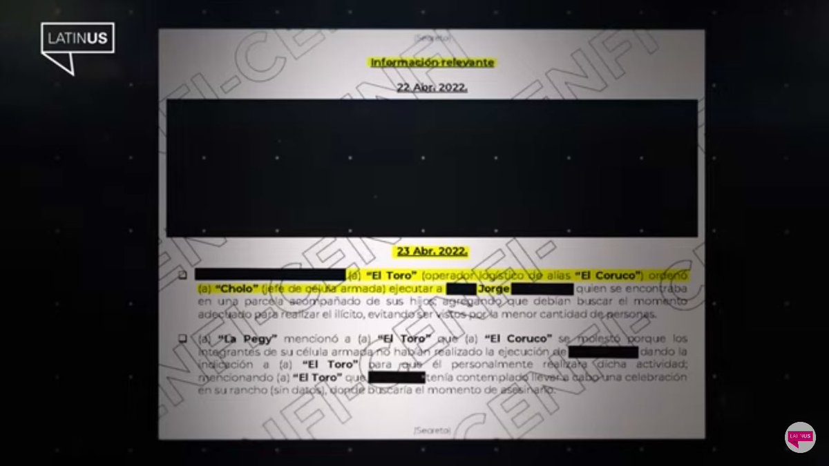 l0rdAlexX's tweet photo. Vaya bomba la que acaba de soltar Loret en su programa de LatinUs.

El ejército tiene conocimiento de a quiénes va a matar el narco, de las extorsiones a quienes siembran limones y venden pollo y de dónde compran sus armas los narcos.

¿Y qué hace al respecto?

Exacto, NADA. https://t.co/RPksK23tfY