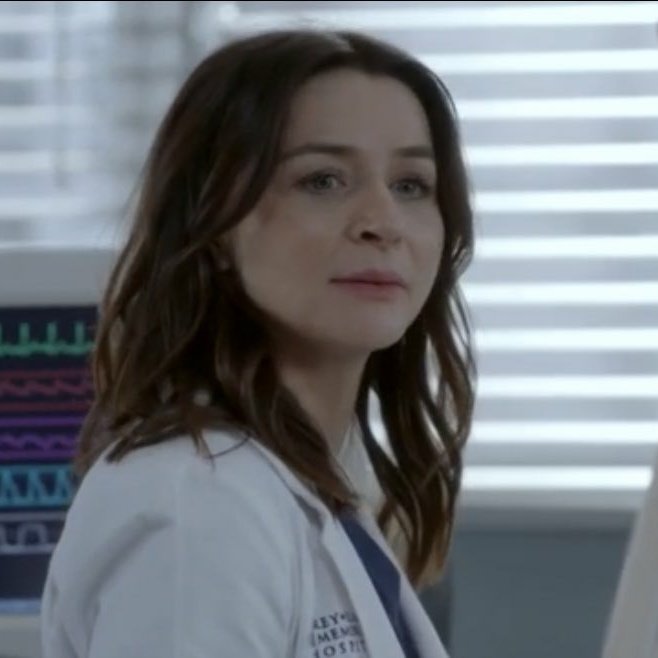 ameliaashps's tweet photo. amelia shepherd, season 19 looks amazing on you. #GreysAnatomy https://t.co/ZcGaRK54ZC