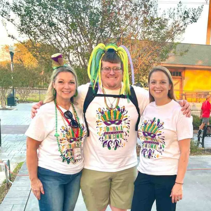 tomball_hscheer's tweet photo. Happy National Coaches Day to Coach Weibel, Cantrell, and White!! Thank you for pouring y'alls heart and soul into the program!! We can't thank y'all enough for what you do!! #weoverme #coogsgocrazy #bestcoachesinthestate #3amigos #3musketeers @TomballISD @TISDTHS https://t.co/8S0gneRVEo