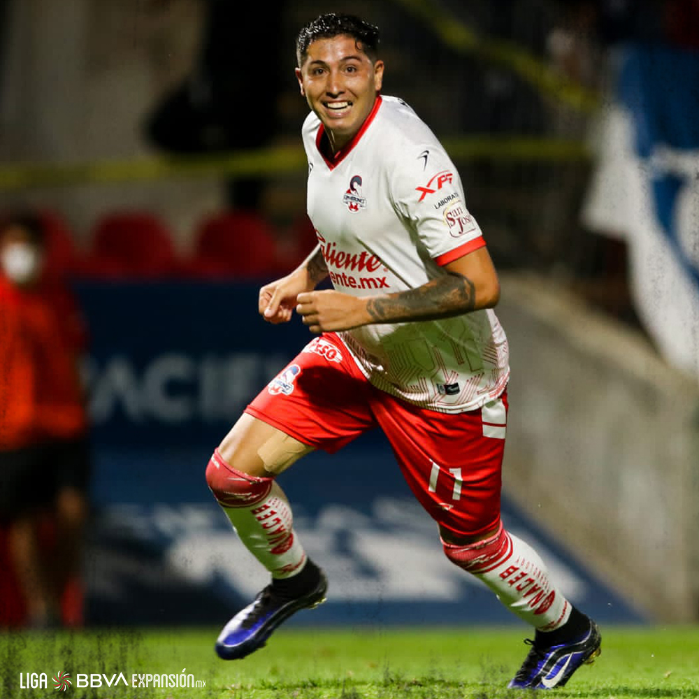 LigaMXExpansion's tweet photo. ¡SEGUNDO MEJOR GOLEADOR MEXICANO 🇲🇽🔝⭐️!

Diego Jiménez, referente de los @CimarronesFC., llegó a doce anotaciones en el #Apertura2022 es el líder de goleo del certamen y suma 17 tantos en este año, solo detrás de Javier Hernández. https://t.co/Gp18SWFsNZ