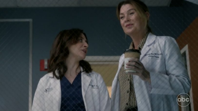 madsrxm's tweet photo. HER SMILE WHEN TALKING ABOUT DEREK😭😭#GreysAnatomy #greys #merder https://t.co/fFkgN6Rm4m