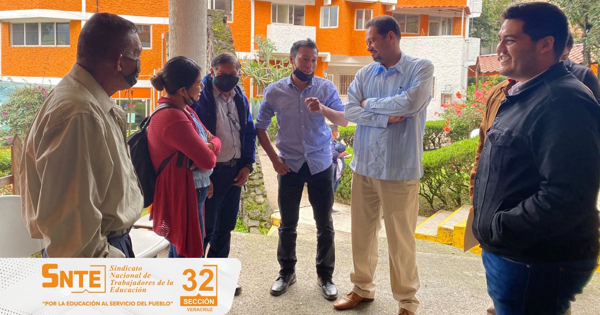 snteseccion32's tweet photo. El día de hoy recibimos en esta su casa, la Sección 32,  a las Delegaciones D-I-17 del nivel de Primarias de la Región XII San Andrés Tuxtla y a la Delegación D-II-301 perteneciente a la Región VIII Veracruz, así como a...https://t.co/mKJU7fC6Em

En el #SNTE32 Trabajamos para ti. https://t.co/7VPq4F6A0G