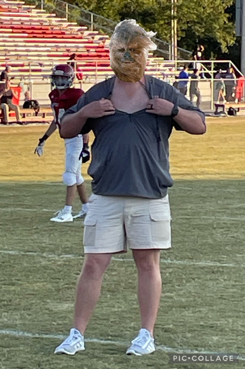 Ballgameharry's tweet photo. Harry was surprised to run into his long lost cousin, Clyde Ballgame. Harry thinks he needs to learn how to dress. @Coach_JD_Atkins @wglang4 @Jake_Tiffin @JColeALA @LSO3240 https://t.co/73VIY1ySxH