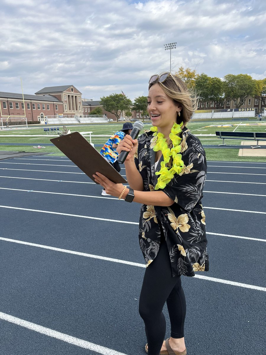 sterling_stuco's tweet photo. Shout out to all our amazing emcees 🤩 #preassembly #postassembly #picnic #hoco22 #GOldenWARRIORS https://t.co/0E3k9lZ9PB