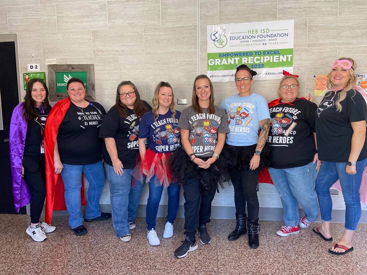Ms_R_bookworm's tweet photo. Have no fear, a teacher is here! Superhero day at @EulessJrHigh #EJHstallionstrong @EulessCheer https://t.co/Sy3OiYsudd