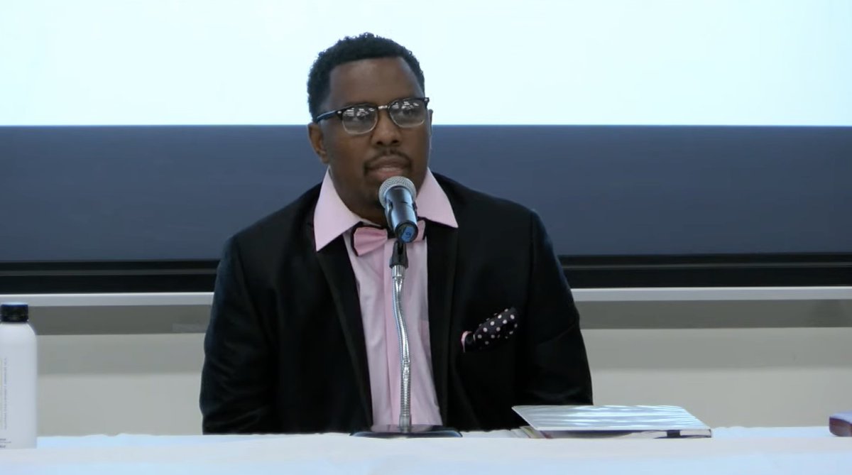 alex4sheriff's tweet photo. Tune in on YouTube to watch former Long Beach Officer Quincy Miles, as he speaks on behalf of Sheriff Villanueva at the CSUDH: A Conversation With the Candidates Forum.   #VoteSheriffAlex   https://t.co/QNssdP53JZ https://t.co/cDgVCyzVLE