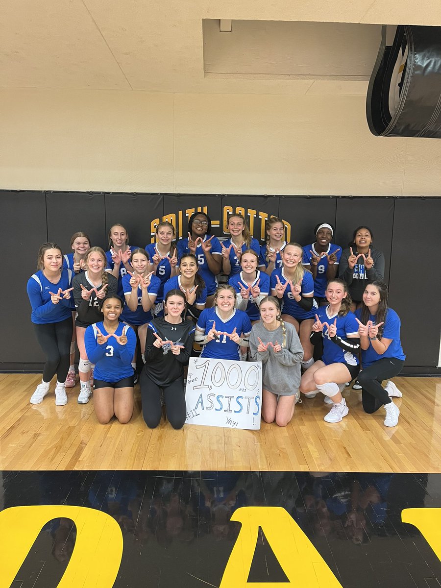 CapCityCavsVB's tweet photo. Not only did your Cavaliers bring home a conference win…we made history again! Congratulations Senior Grace Marshall @gracejmarshalll on setting your 1,000th Assist tonight!! Your Cavalier Family could not be more proud of your accomplishment! #SeniorSetter #makinghistory #CC4L https://t.co/JyDfR8mqU5