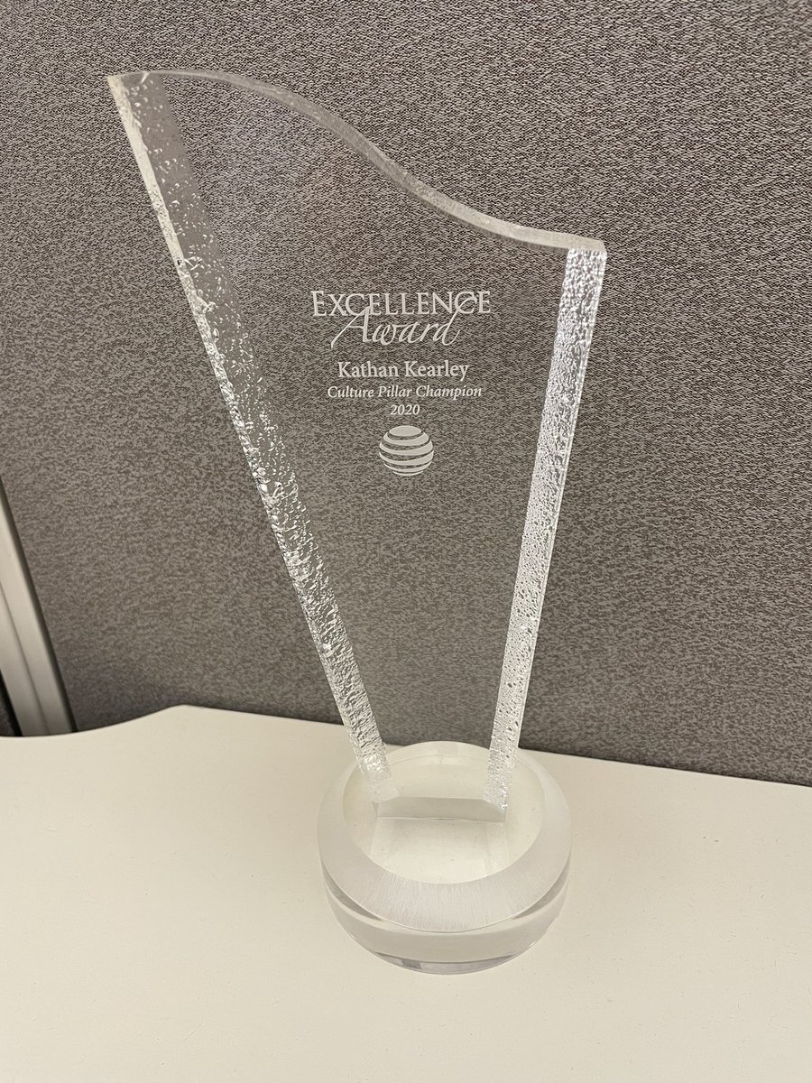 My throw back for #throwbackthursday is remembering getting this amazing honor from my then director <a href="/ShellyBradley15/">Shelly Bradley</a> #lifeatatt #scfw22 I’ve come a long way in 2yrs but still keeping that energy ❤️#eblock #cando <a href="/Valerie_m_cando/">Valerie M</a> <a href="/LifeAtATT/">Life at AT&T</a> <a href="/Eblockculture/">E-Block Culture Family</a>