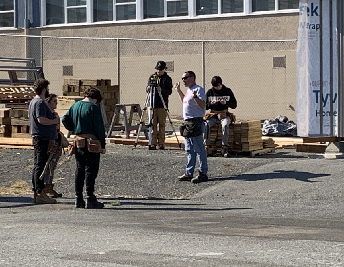 #morethanschool Getting on the level with Martin P and the Introduction To Trades program at Learning Alternatives - carpentry and math blended together makes for an awesome learning experience 🔥❤️👍