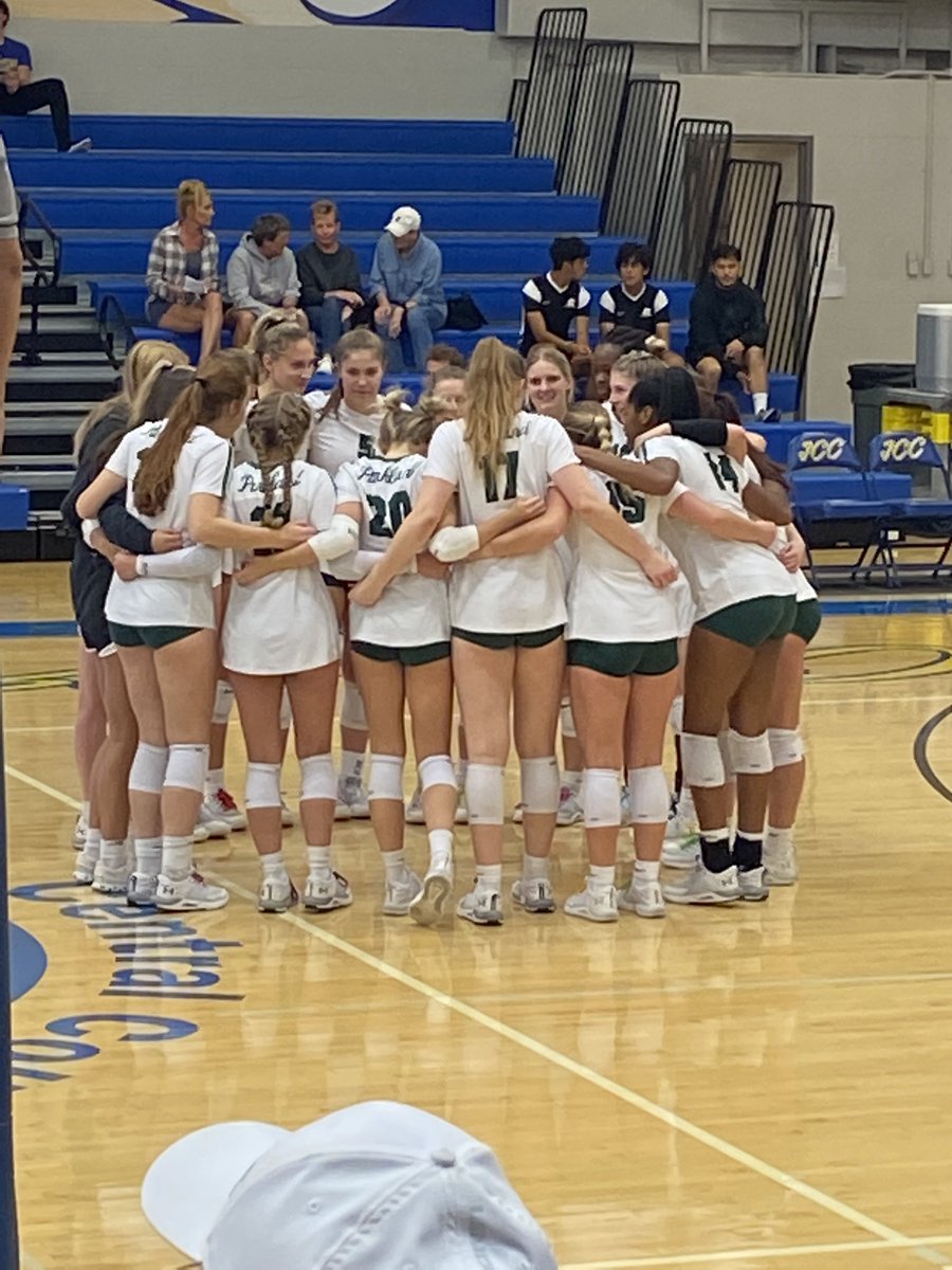 wchs_308Volley tweet picture