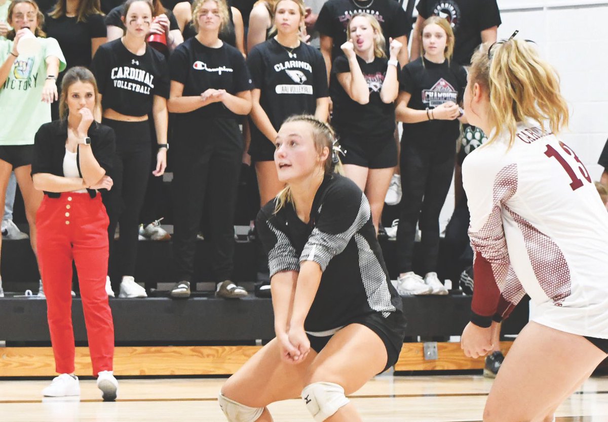 bryanr_clark's tweet photo. Congrats to Clarinda senior Taylor Cole on reaching 1,000 career digs this evening in a 3-1 home loss to Red Oak. https://t.co/Q93QGN66ZW